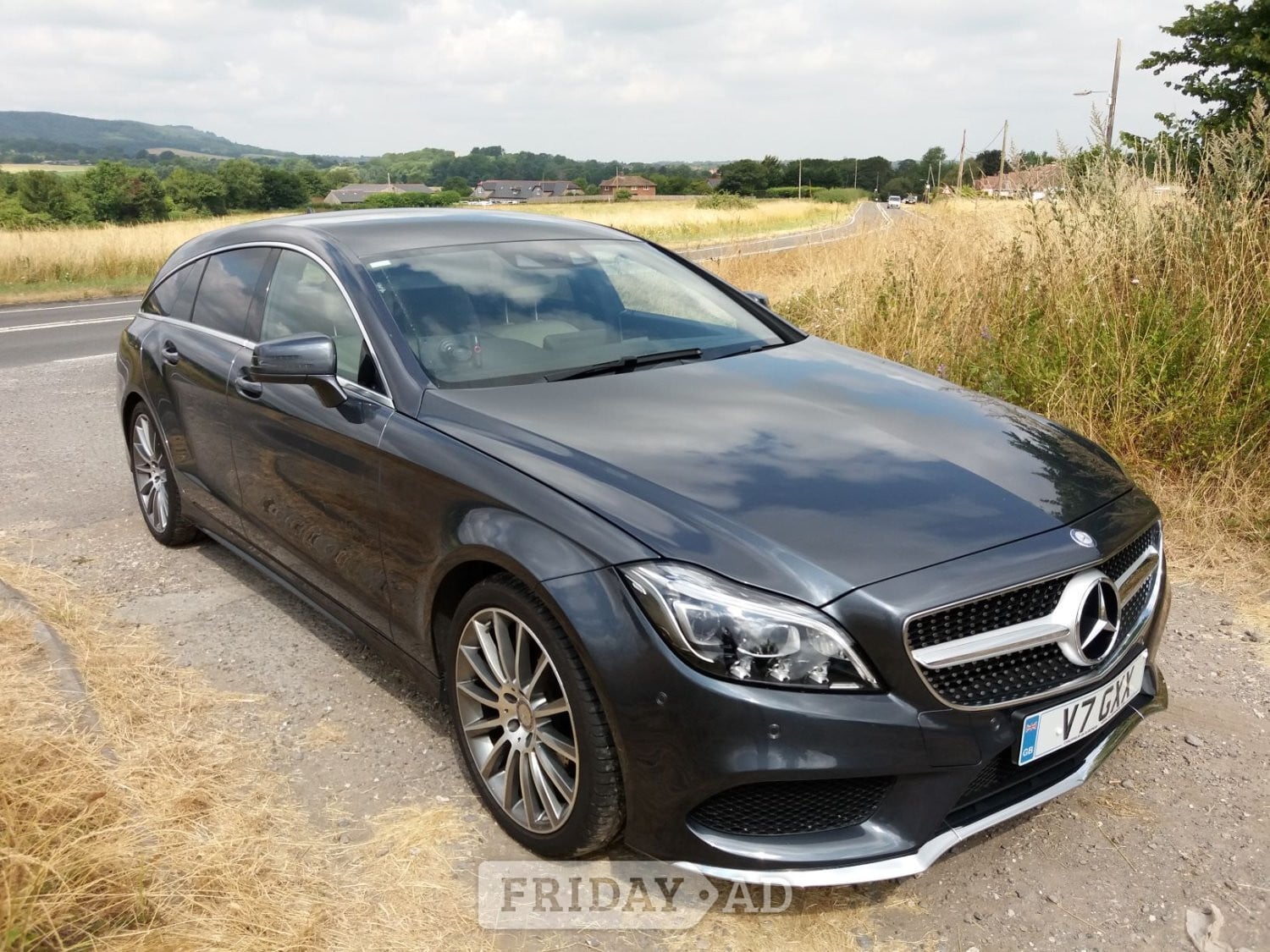 Dark grey cream interior 19"alloys motorwaymiles full service his in Littlehampton