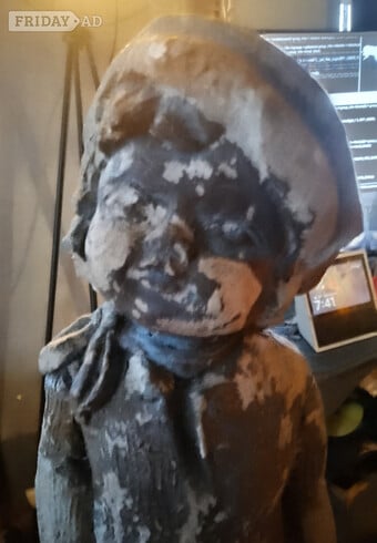 Rare 2ww  statue,blue boy secret 10 mile marker. Isle Sheppyy1941