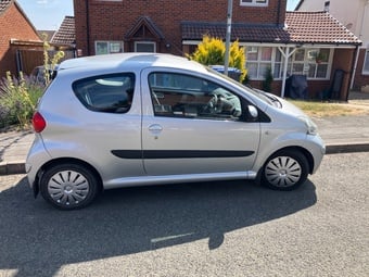 Aygo *VVT-l semi auto