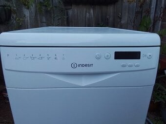 Indesit Slimline Dishwasher