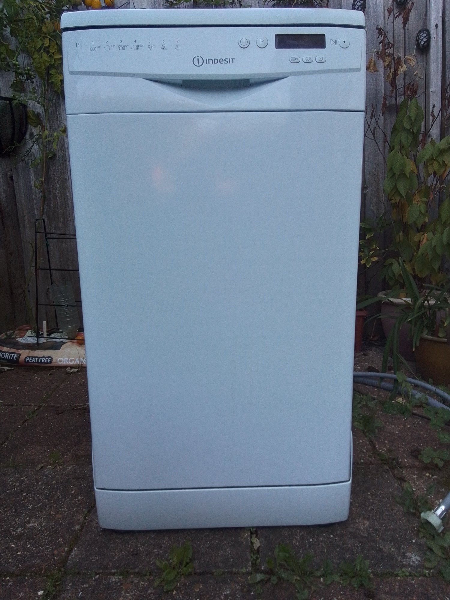 Indesit Slimline Dishwasher