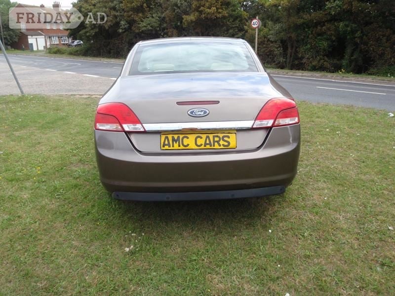 [ berth ]Ford Focus