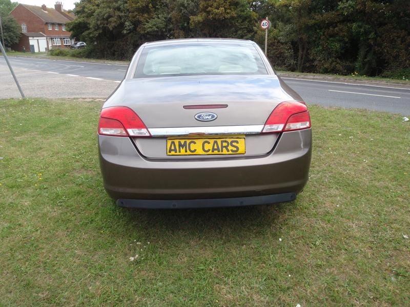 [ berth ]Ford Focus