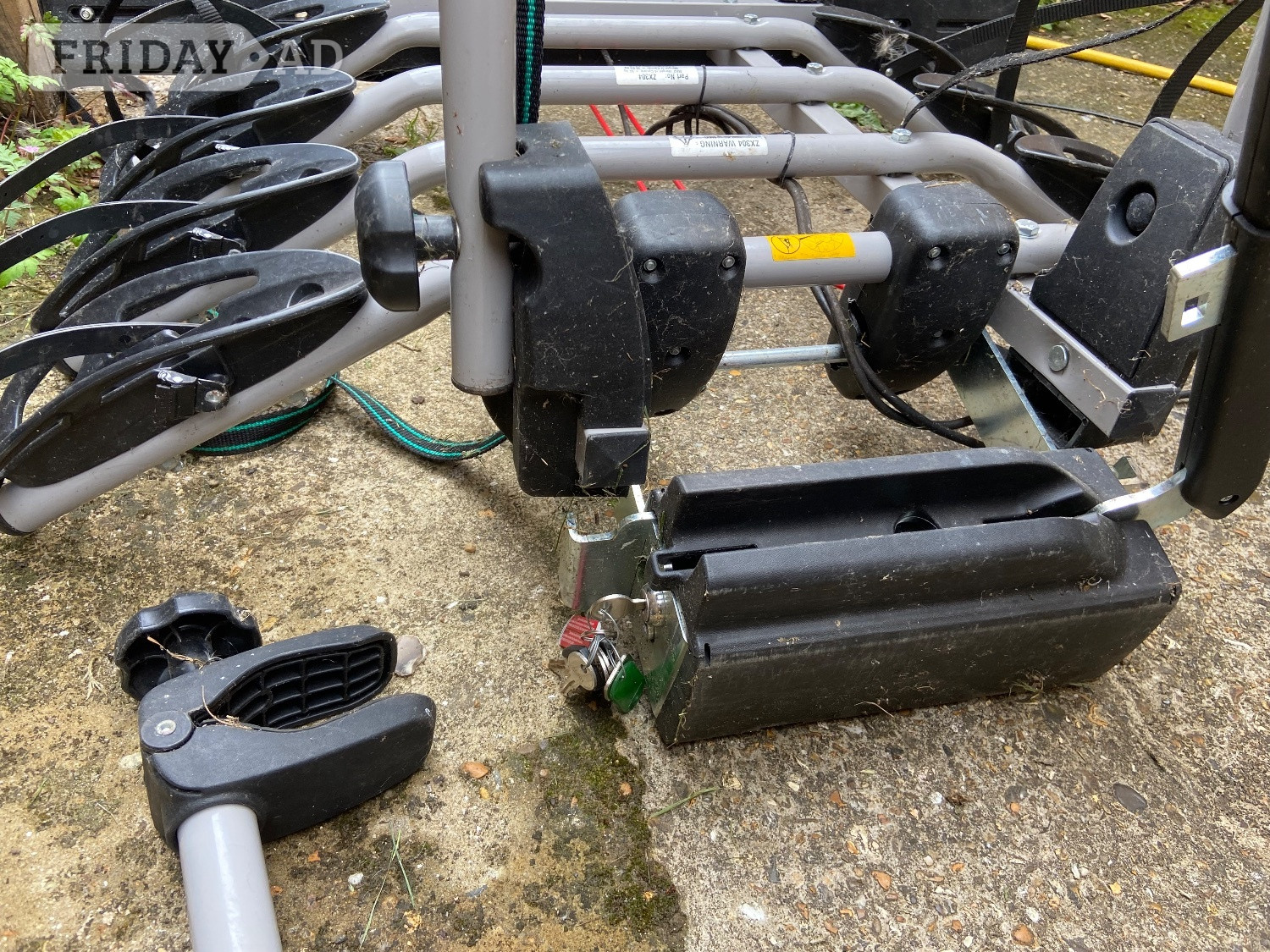 Dorking Witter ZX304 Bicyle Bolt-on Towball Mounted Bike Rack for 4
