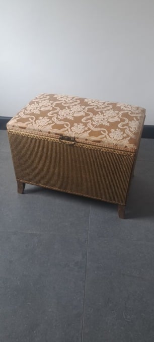 VINTAGE GOLD LLOYD LOOM STYLE SMALL OTTOMAN STORAGE CHEST