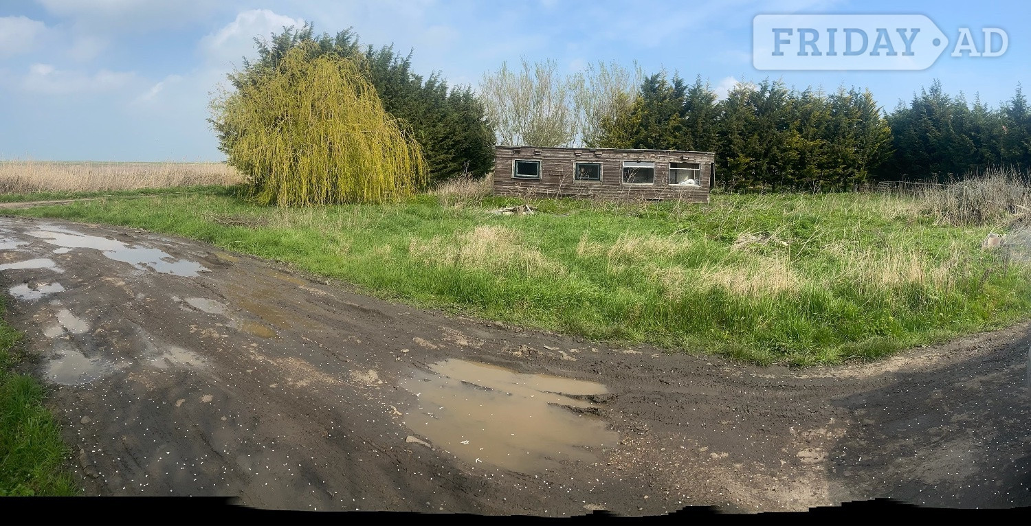 LAND FOR SALE CAMBRIDGESHIRE PE166XP in Chatteris