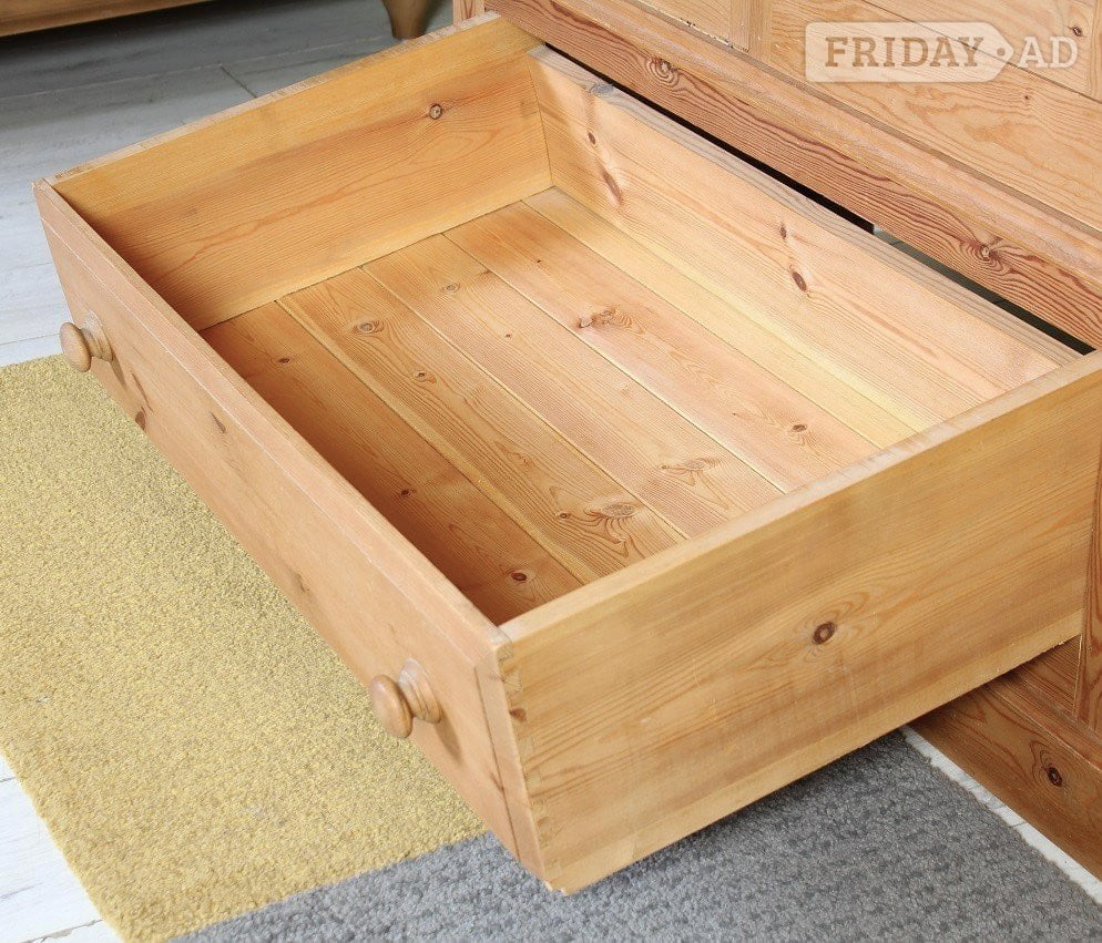 Hailsham Delivery Options - Pine Farmhouse Triple Wardrobe 5 Sections