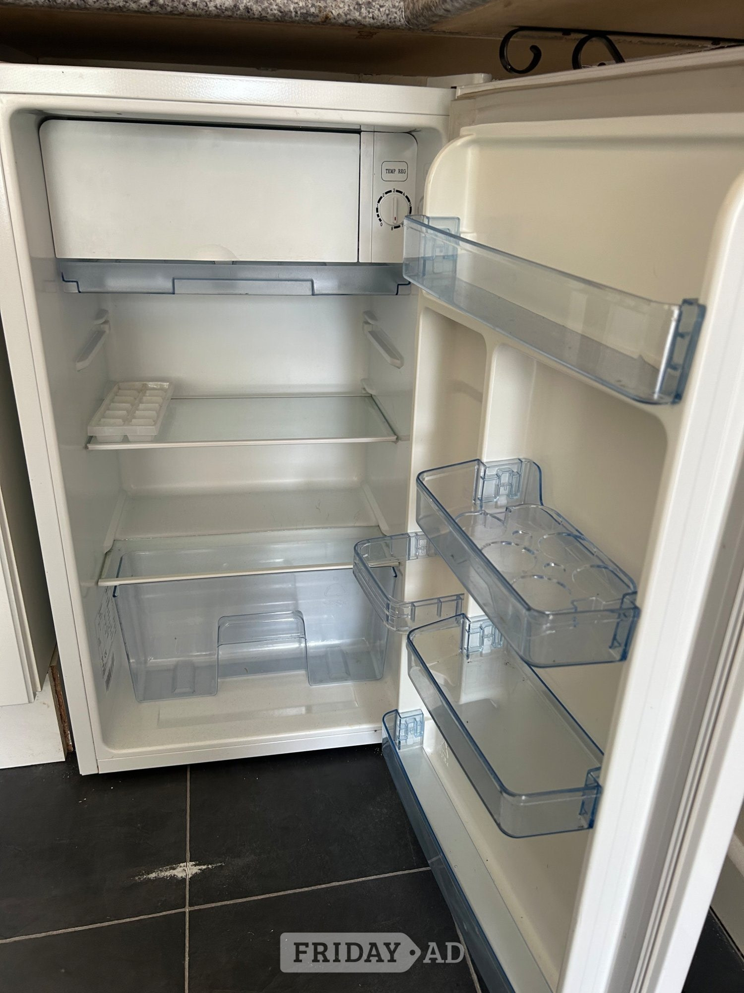 Fridgemaster Undercounter Fridge in Henfield