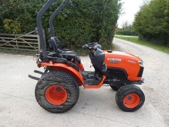 Farm Tractor  2015 Kubota Β2650