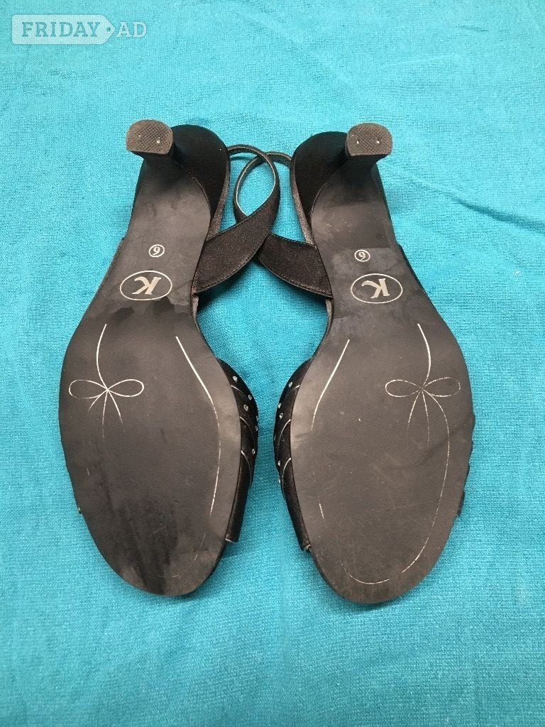 Ladies K Sandals Size 6