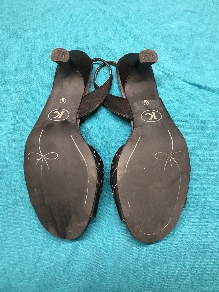 Ladies K Sandals Size 6