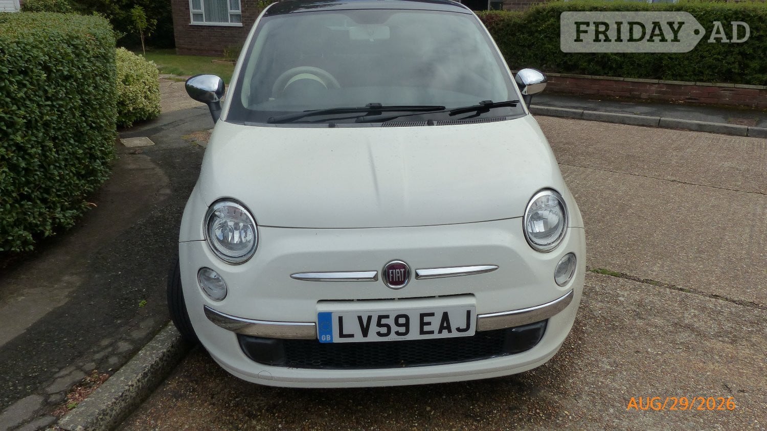 FIAT 500 White. excellent condition 30.000 miles.   in Bexhill-On-Sea