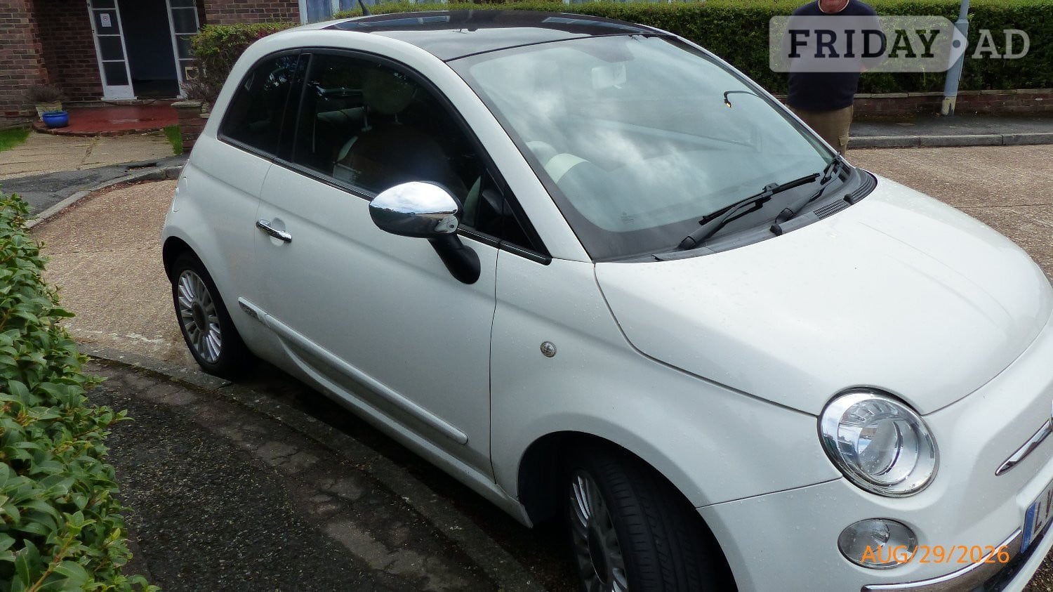 FIAT 500 White. excellent condition 30.000 miles.   - Cars in Bexhill-On-Sea