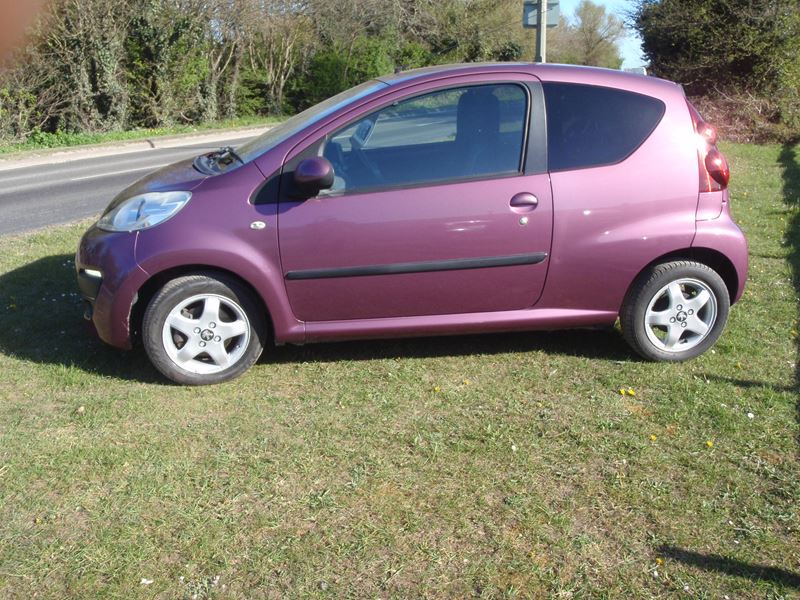 Peugeot 107 2012 - Cars