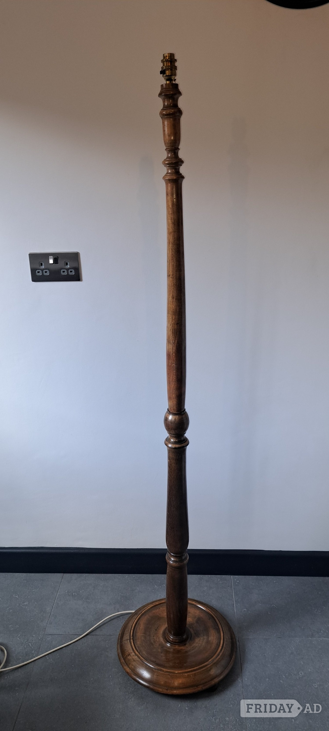 ARTS & CRAFTS TALL TURNED WOODEN FLOOR LAMP ANTIQUE STANDARD  in Hartley Wintney