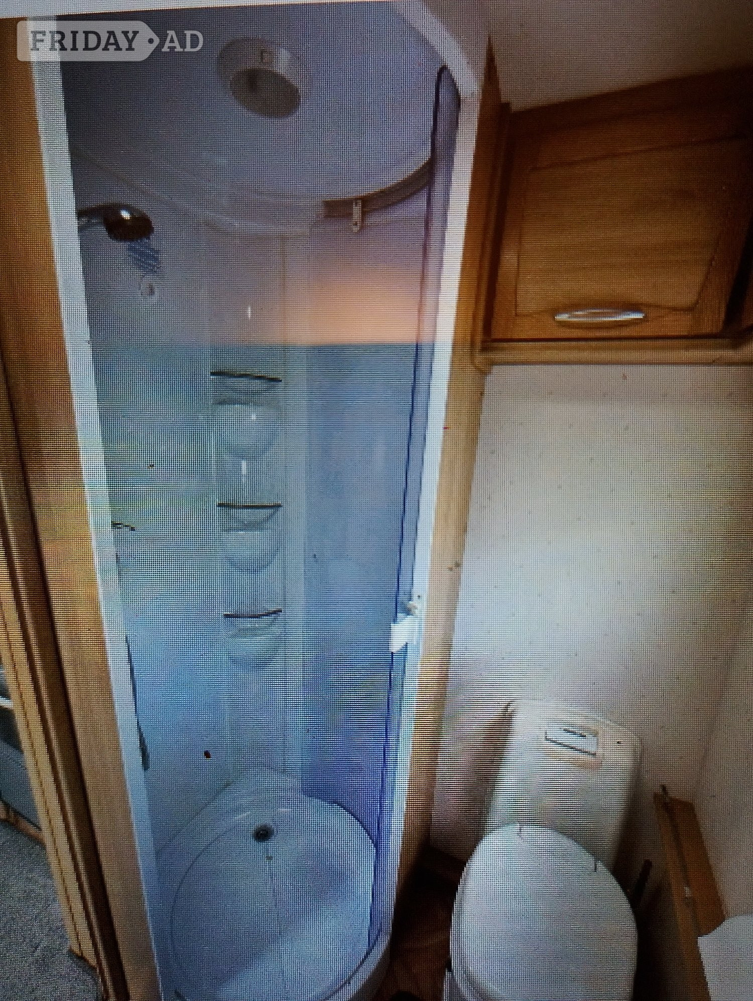 Lunar Quasar 2 berth caravan with Motor Mover  - Motorhomes & Caravans