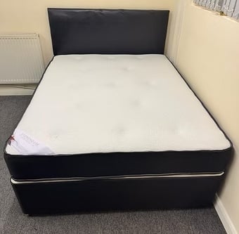 DOUBLE - PINEMASTER MEMORY MATTRESS BLACK DIVAN BASE & HEADBOARD