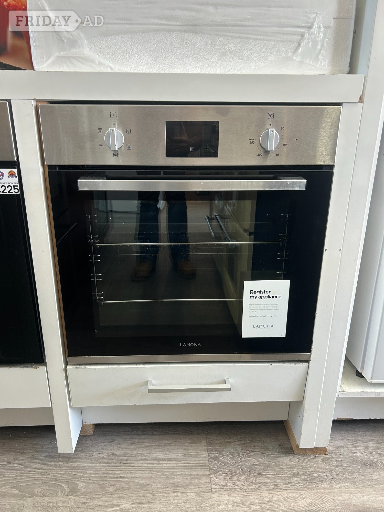 LAMONA ELECTRIC OVEN - Home Appliances in St. Leonards-On-Sea