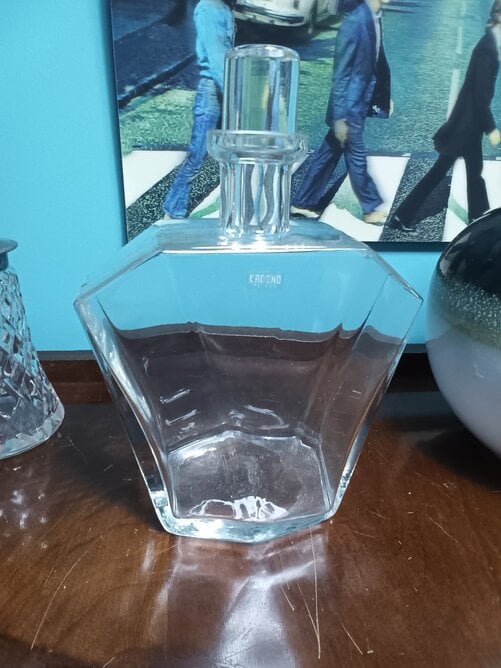 Glass and stuff...prices from £15.Vintage pieces.