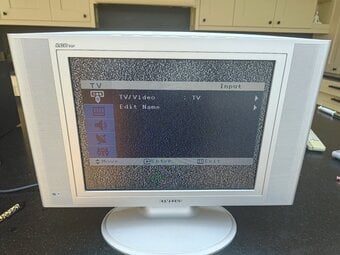 Samsung 15inch LCD TV Retro gaming
