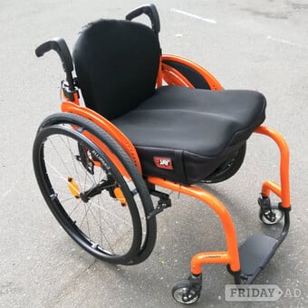 Quickie Argon 2 Wheelchair 