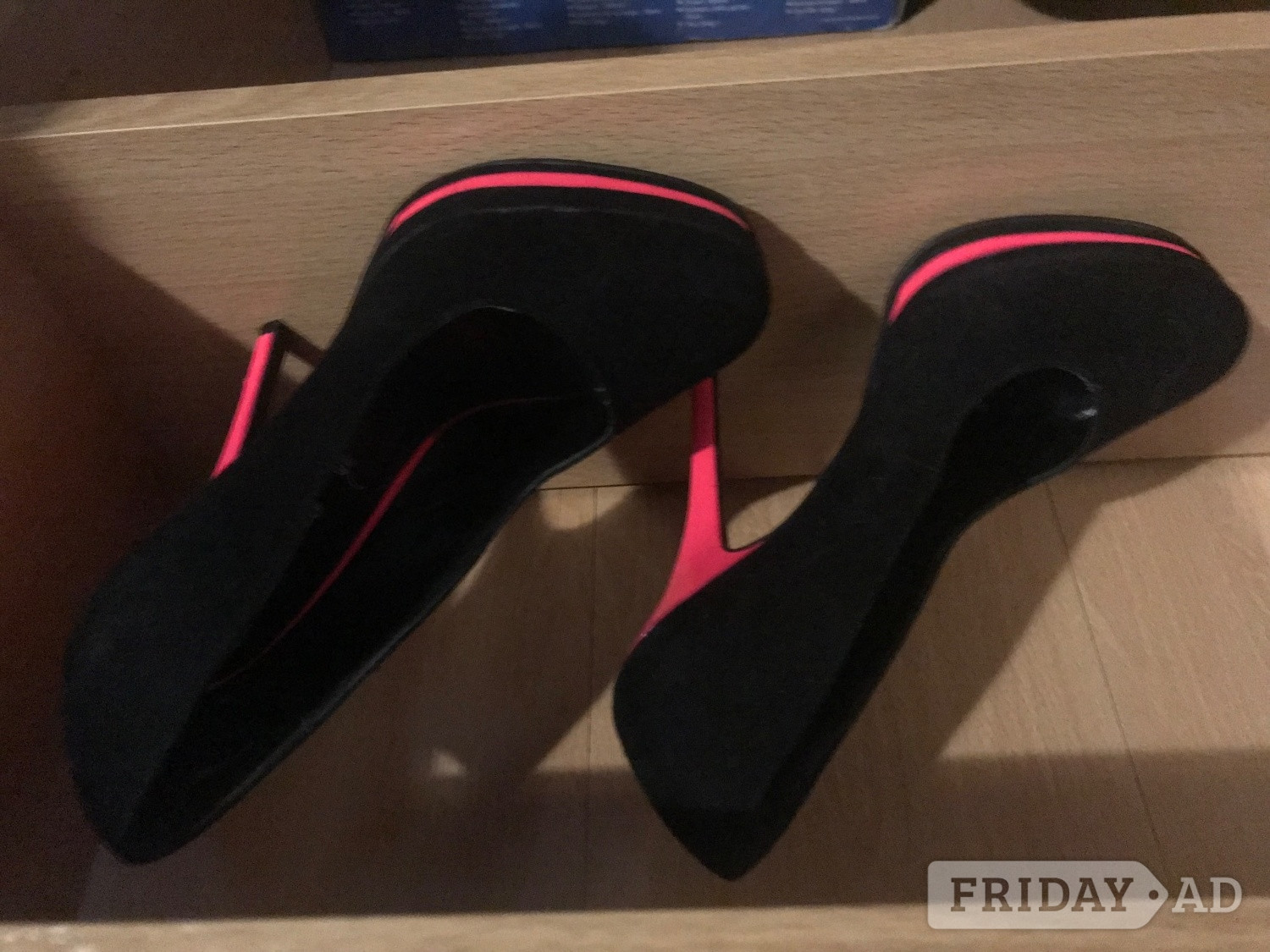 Stilleto black and pink