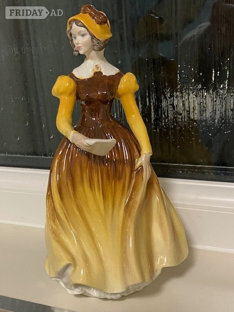 Hastings Coalport Bone China - Letter from a Lover figure