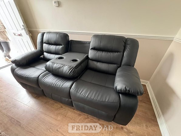 Rotherham ROMA 3&2 BLACK FAUX LEATHER RECLINER SOFAS WITH DRINK HOLDERS