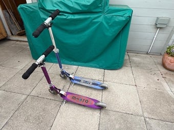 Foldable scooters with helmets 