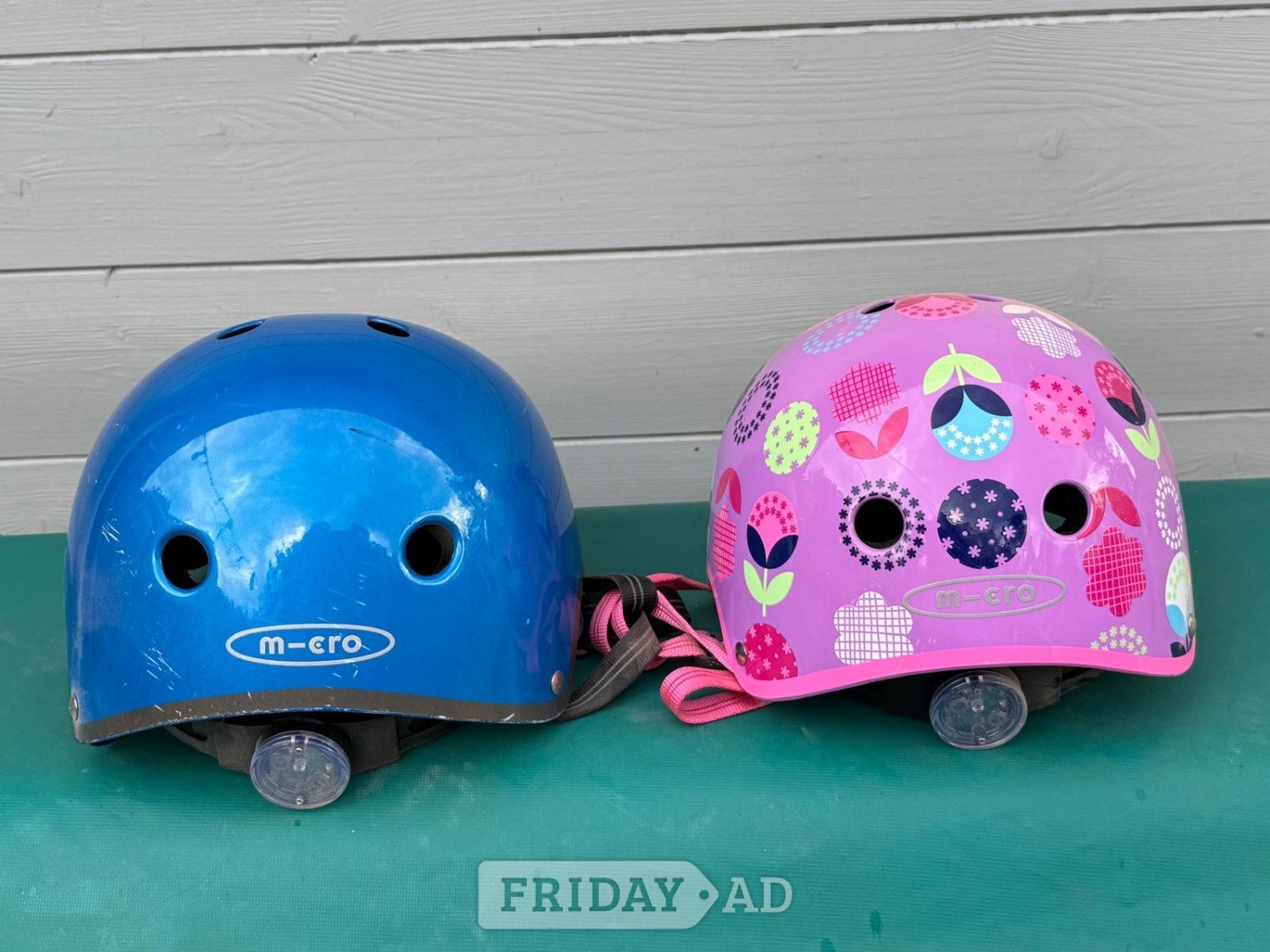 Foldable scooters with helmets 