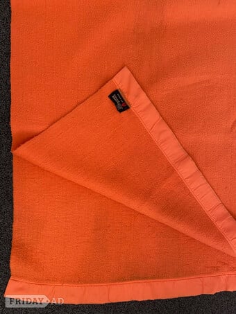 2 x Moderna Monaco 100% acrilan warm blanket made in England