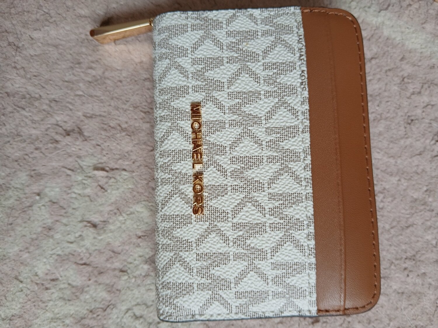 Offers if collected today Tunbridge wells  - Clothing, Footwear & Accessories in Tunbridge Wells