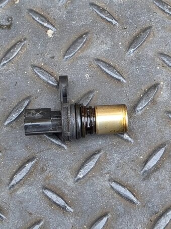 Nissan Juke HR16DE Camshaft Sensor 237311HC1A - Unit 1