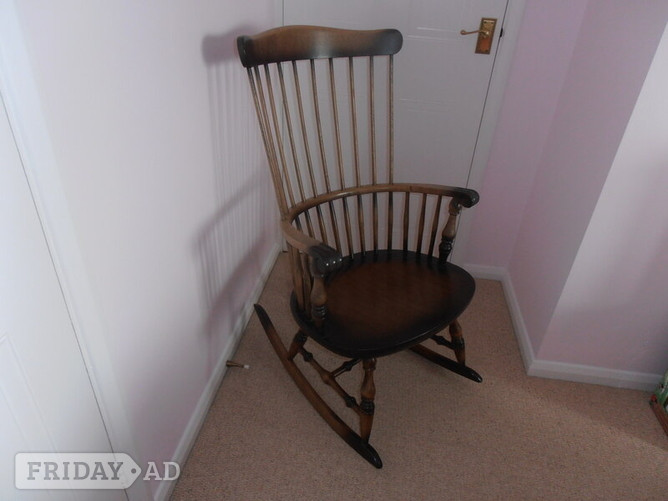 Reproduction Traditional Stick Back Rocking Chair!