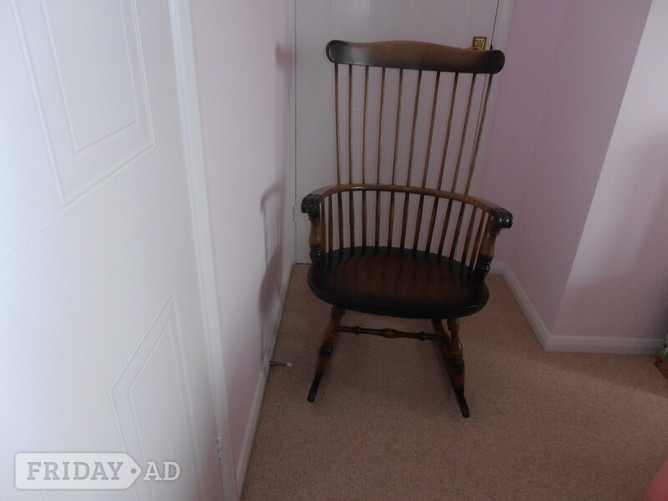 Ipswich Reproduction Traditional Stick Back Rocking Chair!
