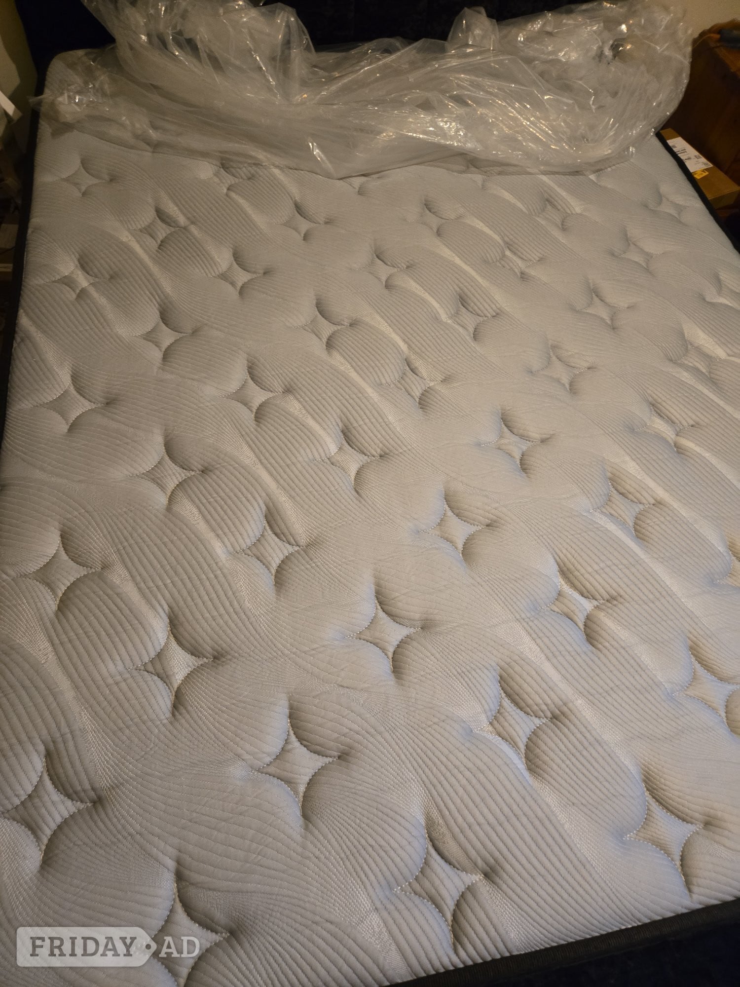 Kings mattress new never been used bye pay on collection a  all  - Furniture in Steyning