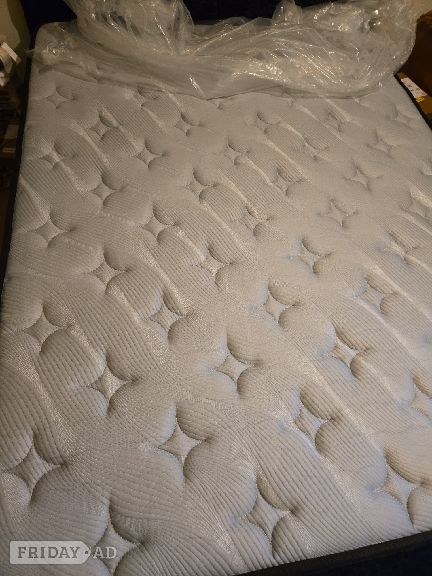 Kings mattress new never been used bye pay on collection a  all  - Furniture