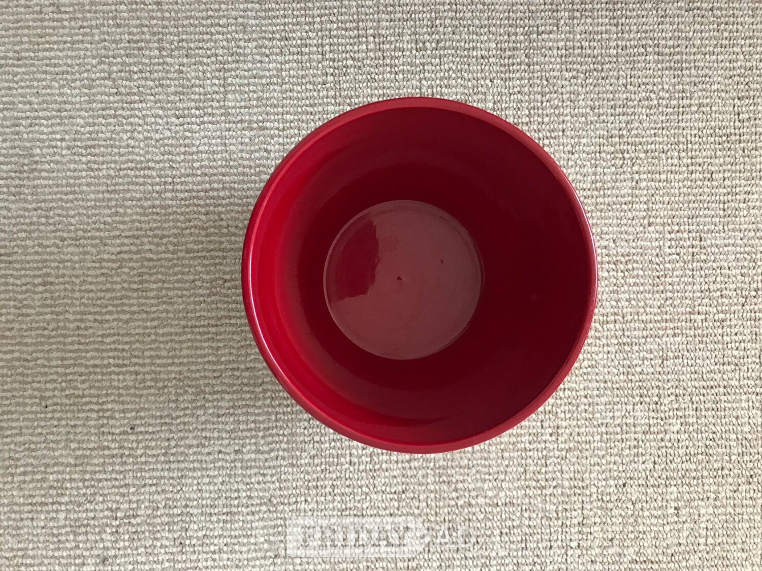 Red plant pot diameter 16cm height 15cm good condition