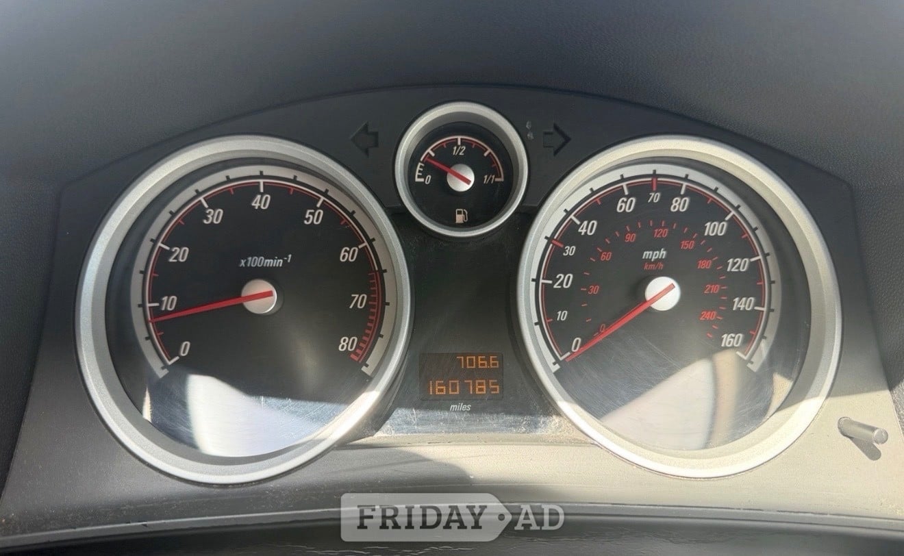 Vauxhall Astra ULEZ FREE 1.6 Petrol, Hatchback, Silver, - Cars in Slough