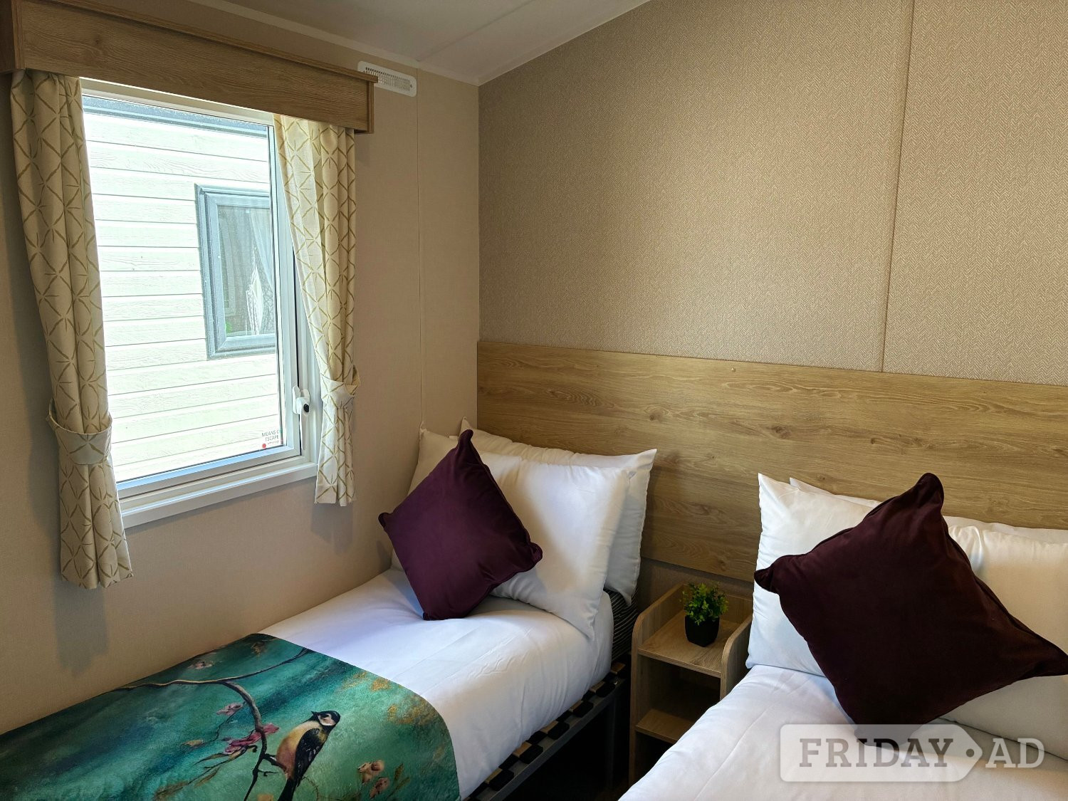 Perfect First Time Buy 🌟Free 2026 Pitch Fees🌟 - Motorhomes & Caravans in Colchester