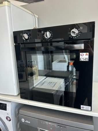 NEWWORLD BUILT IN SINGLE OVEN