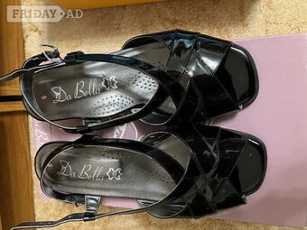 DB wide fit sling back sandals