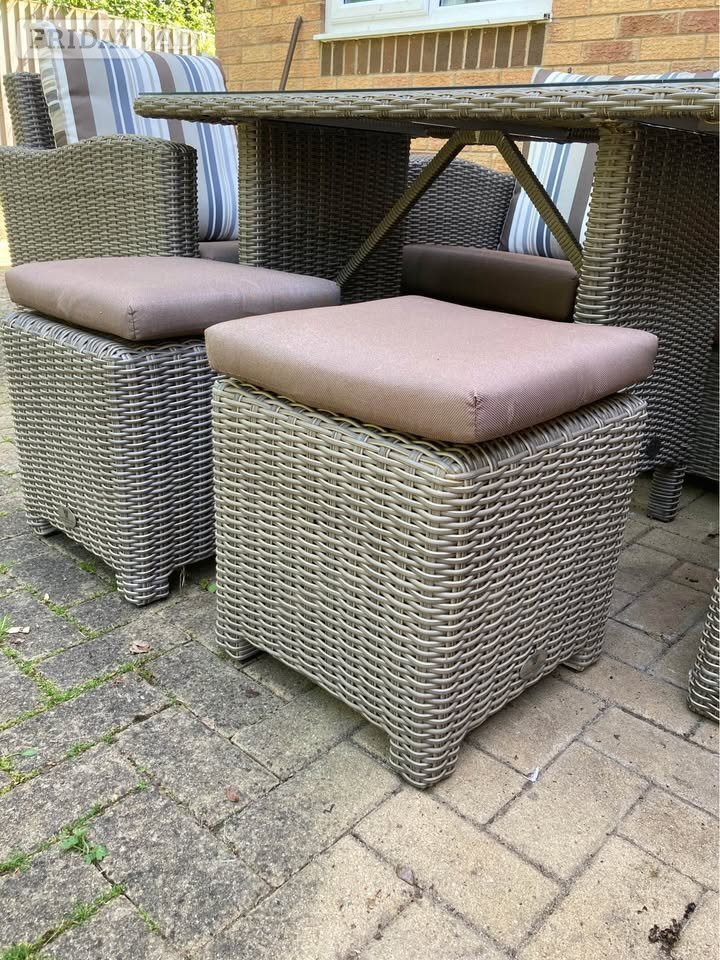 6 seater rattan garden furniture set.  - Garden in London