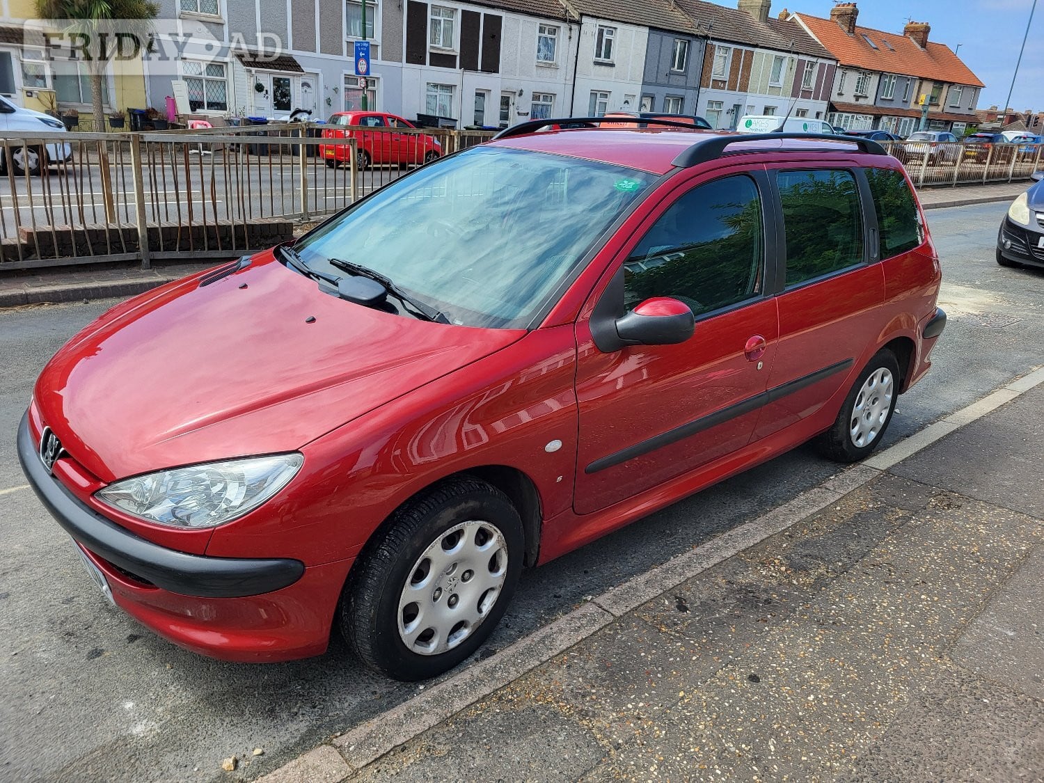 Peugeot  206  sw s - Cars in Worthing