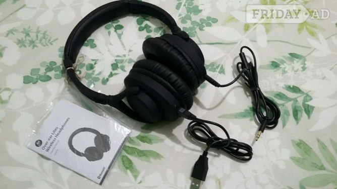 Goji Bluetooth wireless headphones in Pulborough