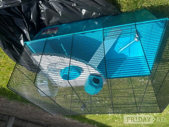 New cage with accessories & extras