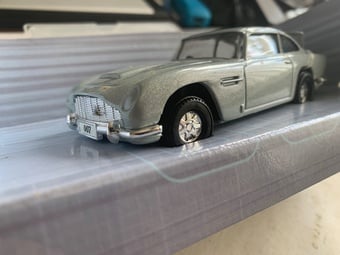 James Bond Aston Martin DB5