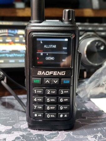  Baofeng UV-17M 999 programmable channels Charging: USB-C