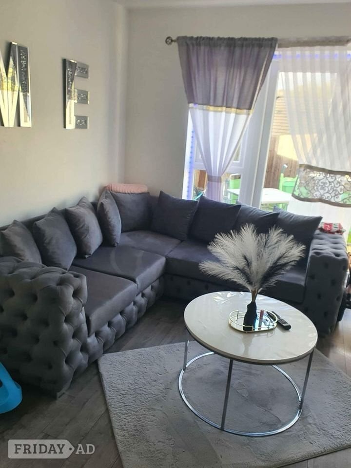 Adorable Grey Chesterfield Corner Sofa Free Delivery All Over UK