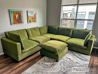 U-Shaped Sectional Sofa with Ottoman – Stylish Comfort